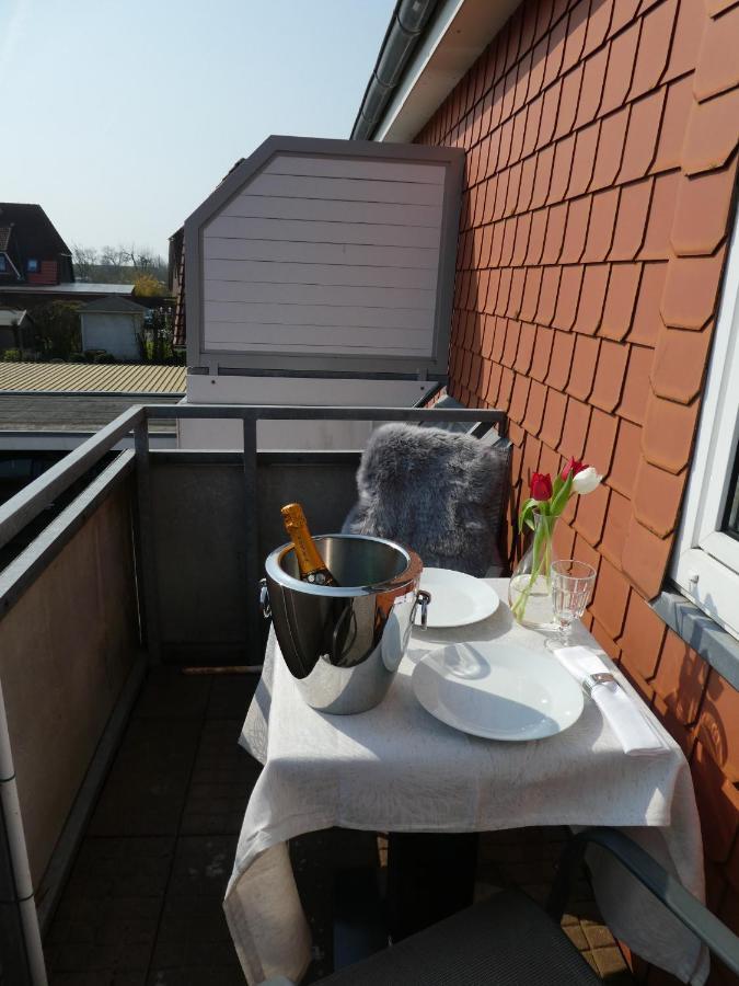 Deck 2& Deck 4 Ferienwohnungen In Sandstrandnahe Büsum Exterior foto